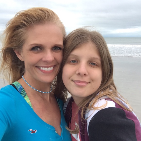 Meet your Posher, Meghan - Picture 5 of 6